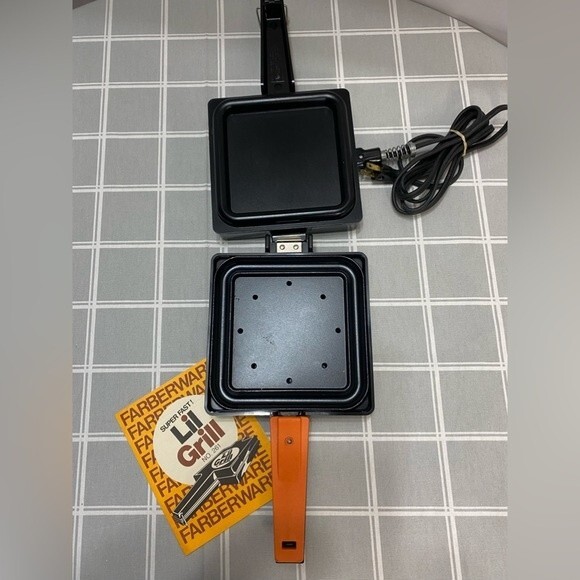 Vintage Lil Grill By Farberware Super Fast Sandwich Maker Grills Toasts Portable - Picture 2 of 8